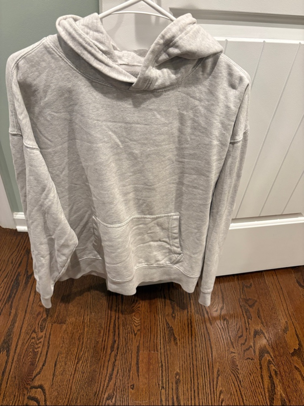 Aeropostale Light Gray Crewneck Hoodie